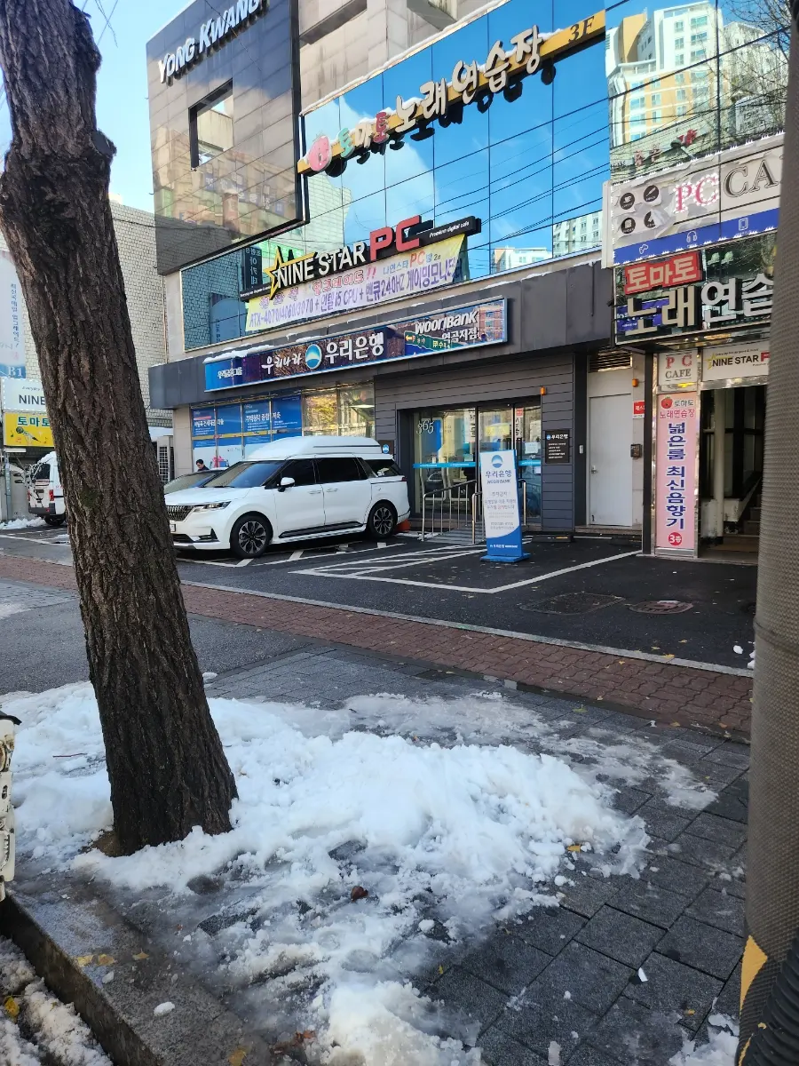 부천 부천시 역곡동 컴퓨터 pc방 사무실 폐업 점포 정리로 가구폐기 폐기물 처리 비용 견적후 저희 집치울때가 방문하여 수거후 폐기 해 드렸습니다.