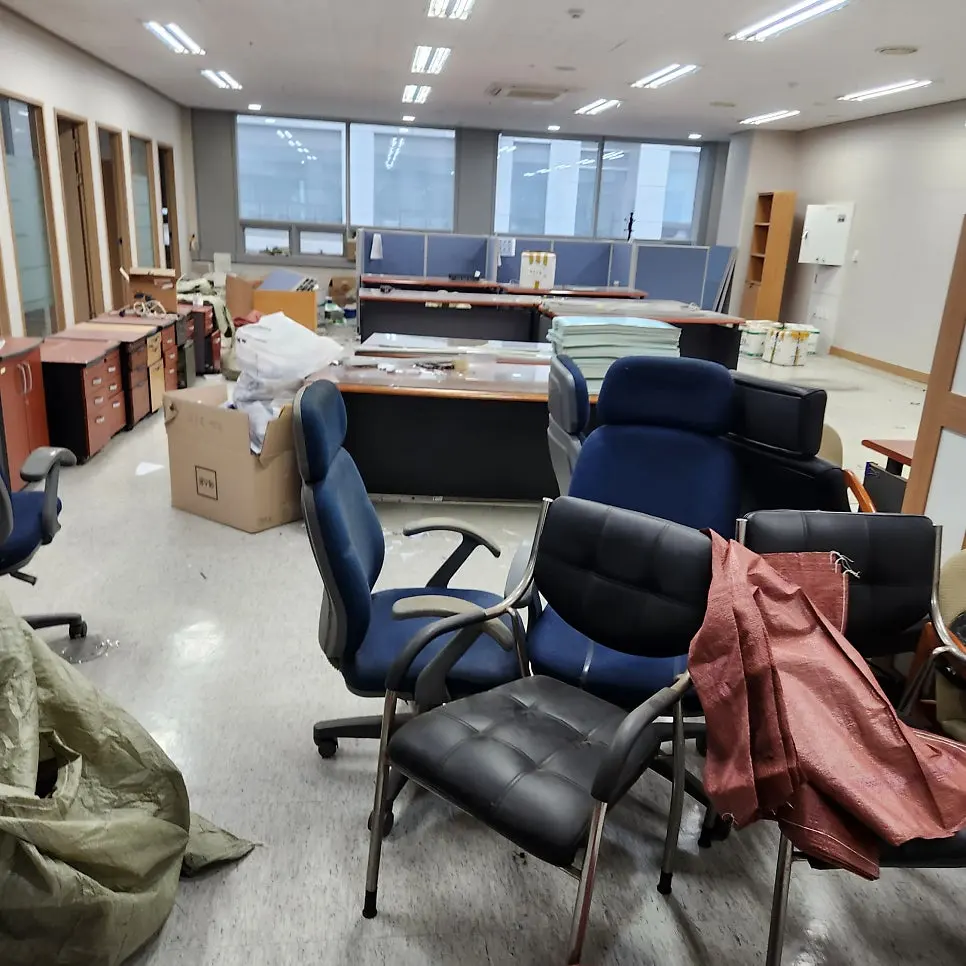 서울 송파구 문정동 아파트 사무실정리 가구폐기 빈사무실정리 현장 해결후기 사진 11